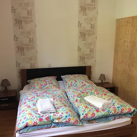 Wohnen In Historischem Gebaeude - Altstadt Bahnhof Apartment *